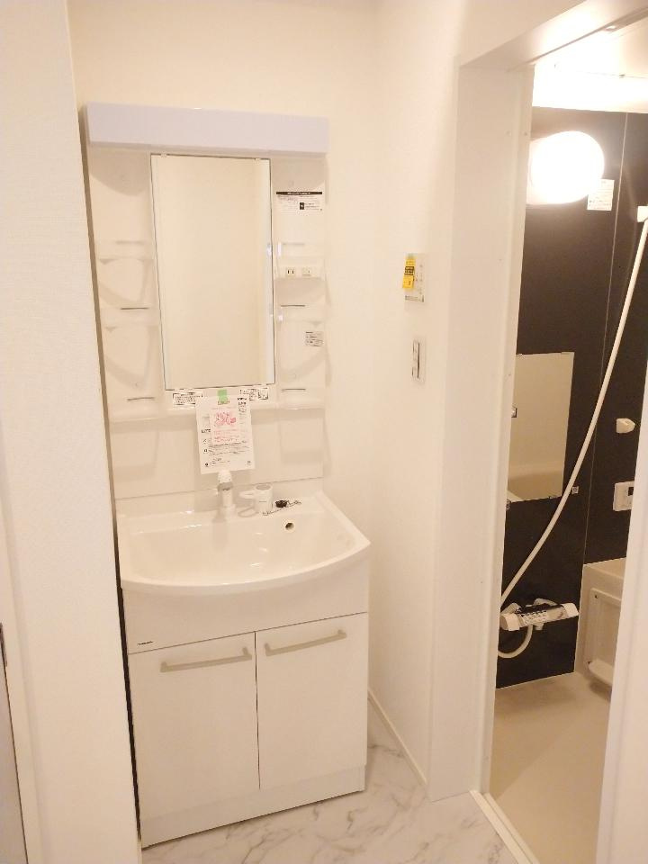 regolith竹ノ塚の独立洗面台