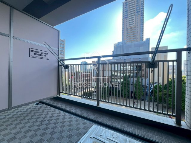 アリス・マナーガーデン谷町のバルコニー