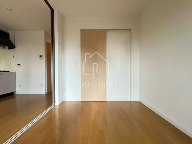 アリス・マナーガーデン谷町の洋室