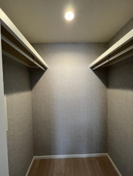 ローレルコート六甲篠原の収納|ウォークインクローゼット