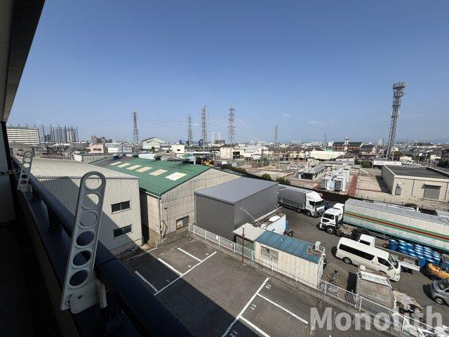 カサド・エムズの展望