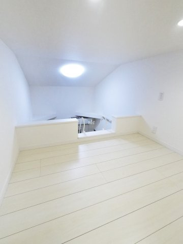 アーベインテラス赤羽の内装|明るい室内です　※別部屋参照
