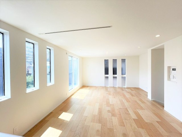 【居間・リビング】 | 【仲介手数料３２０万円が無料！】■プレミアム仕様■角地