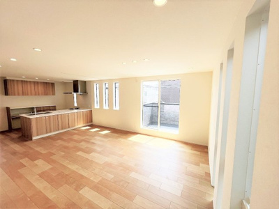 【居間・リビング】 | 【仲介手数料３２０万円が無料！】■プレミアム仕様■角地