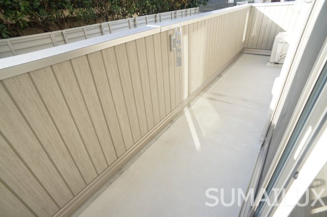 アクアフェリーチェA棟のバルコニー