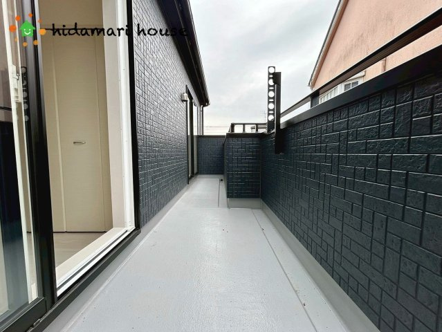 見沼区大谷7期　新築戸建　ブルーミングガーデン01のバルコニー