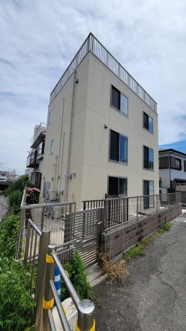 腰越２丁目１３－１５戸建の外観