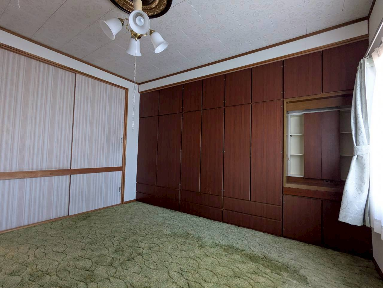 釧路市阿寒町仲町２丁目　中古住宅のキッチン