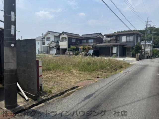 多井田土地の前面道路含む現地写真|完成宅地で即建築可能