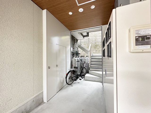 Shelly Apartmentのエントランス