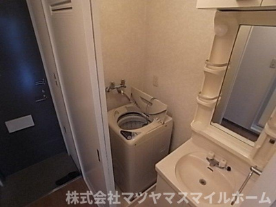 【洗面所】 | パラシオン境町