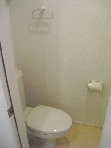 リソ　ステュディオのトイレ|清潔感のあるトイレ