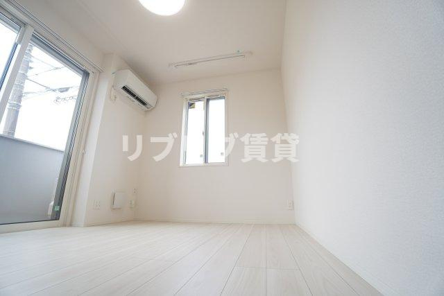 ベルウェル亀岡の居間・リビング