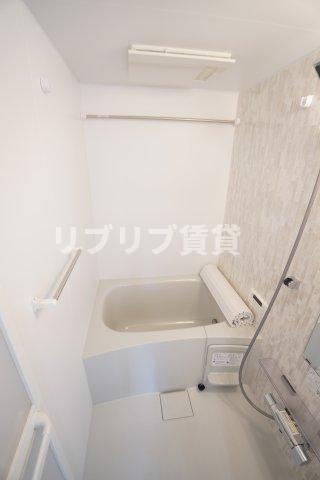 ベルウェル亀岡の浴室