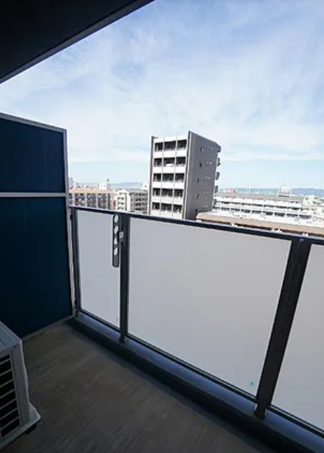 プレサンス新大阪ジェイズのバルコニー