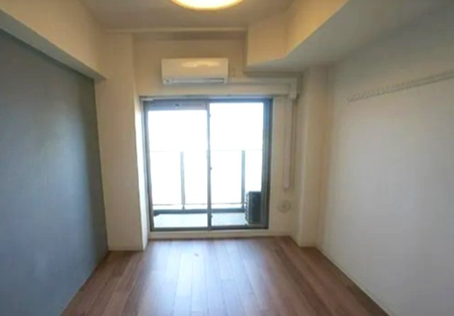 プレサンス新大阪ジェイズの居間・リビング