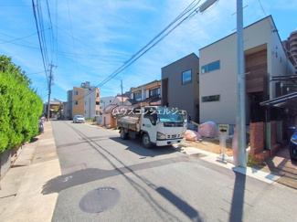 【前面道路含む現地写真】