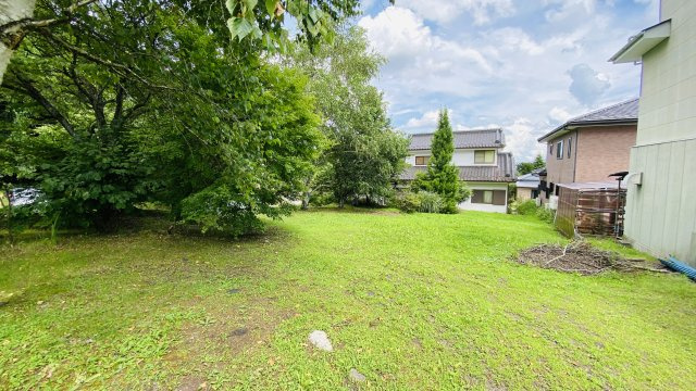 中軽井沢 大日向エリア 利便性の良い立地の売土地