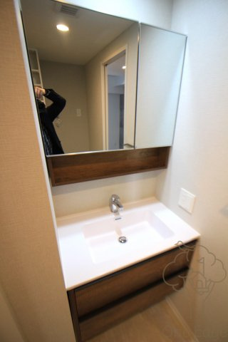 GLUCKMAISON/S-EBIE XIの独立洗面台
