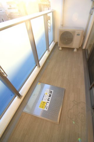 アバンティうめきたのバルコニー