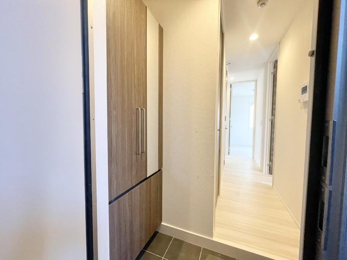 D-ROOM飯田町の玄関