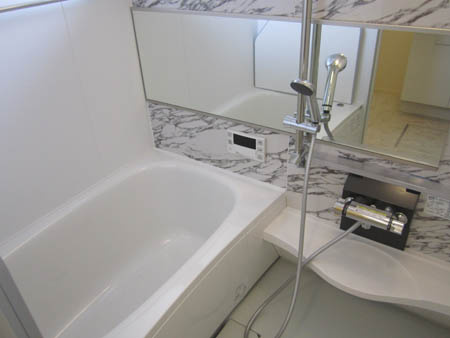 ラフォンテ久米田の浴室|コンパクトで使いやすいお風呂です