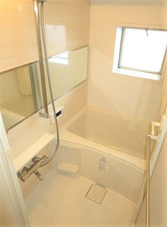 【浴室】 | 第五コーポサンキョー | コンパクトで使いやすいお風呂です