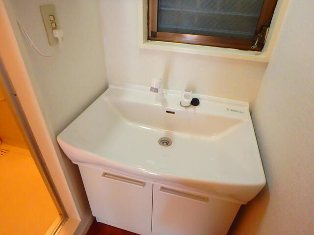 川崎市中原区苅宿の一棟マンション