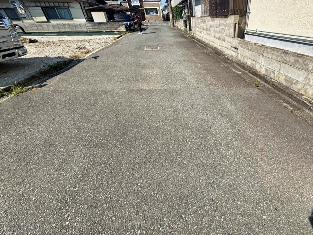 高砂市米田町塩市の新築一戸建の前面道路含む現地写真