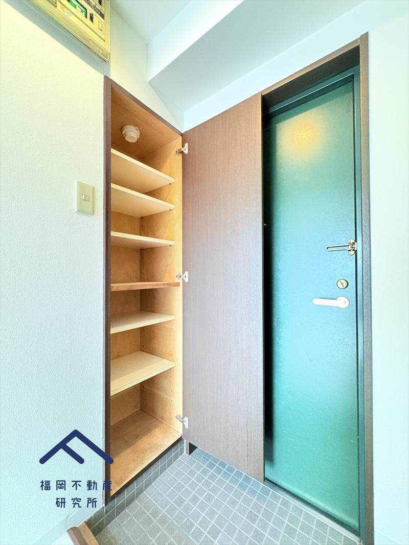 朝日プラザ博多Ⅱの玄関