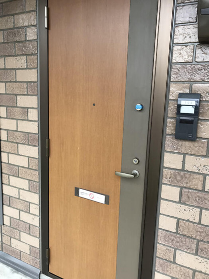 【玄関】 | リビングタウン石川町 ＡＢ | 玄関扉