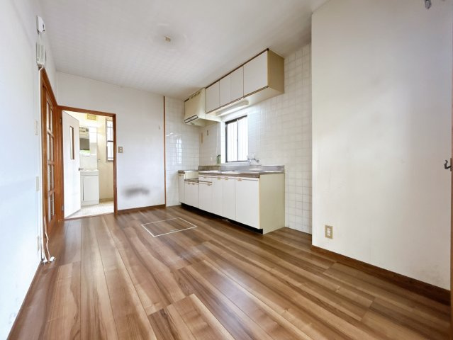 リフォーム中古戸建　一宮市花池2丁目　平成元年築のキッチン