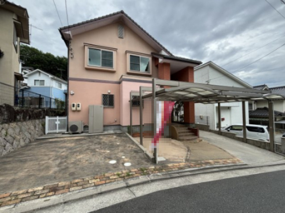 中古戸建　伴東２丁目の駐車場