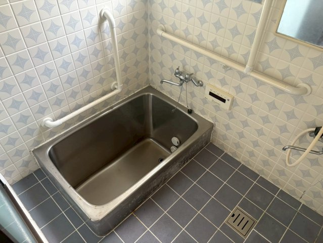 三木市緑が丘町東3丁目　中古の浴室