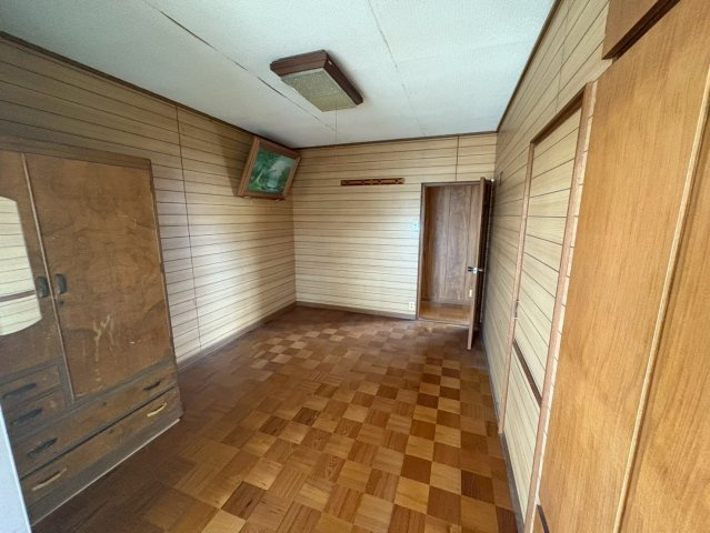 三木市緑が丘町東3丁目　中古の洋室