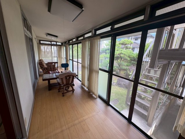 三木市緑が丘町東3丁目　中古の居間・リビング