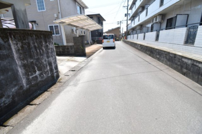 【前面道路含む現地写真】 | 鹿屋市札元1丁目　戸建賃貸(ｵｰﾅｰﾁｪﾝｼﾞ物件)