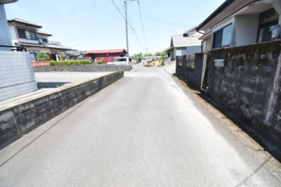 【前面道路含む現地写真】 | 鹿屋市札元1丁目　戸建賃貸(ｵｰﾅｰﾁｪﾝｼﾞ物件)