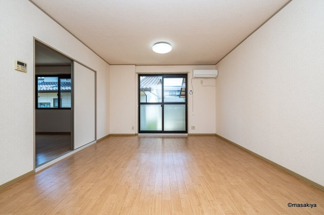 トミユウ・ボラタ Aの居間・リビング