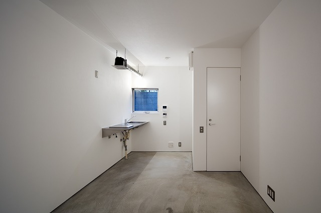 W&R APARTMENT 02の居間・リビング