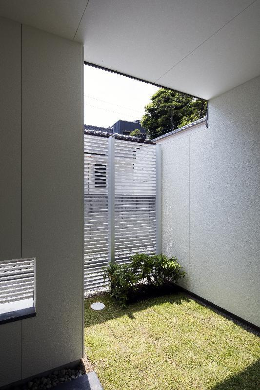 W&R APARTMENT 02の庭