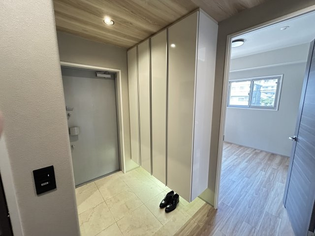 リベール明石相生町の玄関