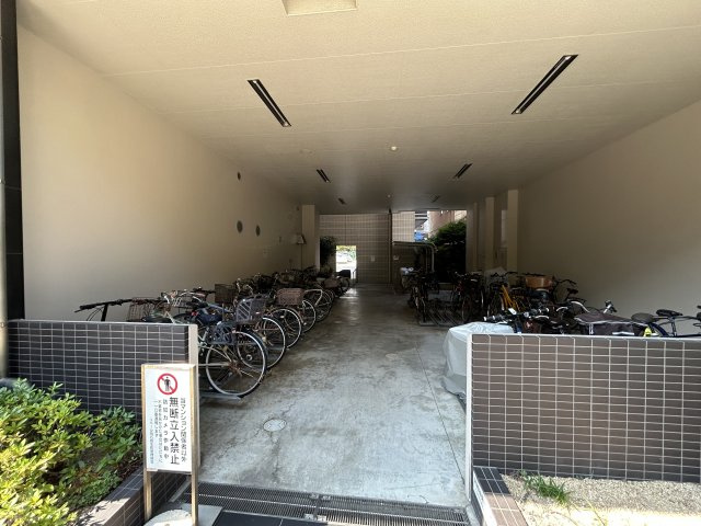 リベール明石相生町の駐輪場