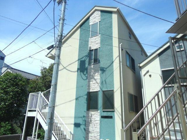 横浜市神奈川区松見町2丁目のアパートの画像