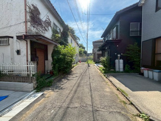 【前面道路含む現地写真】