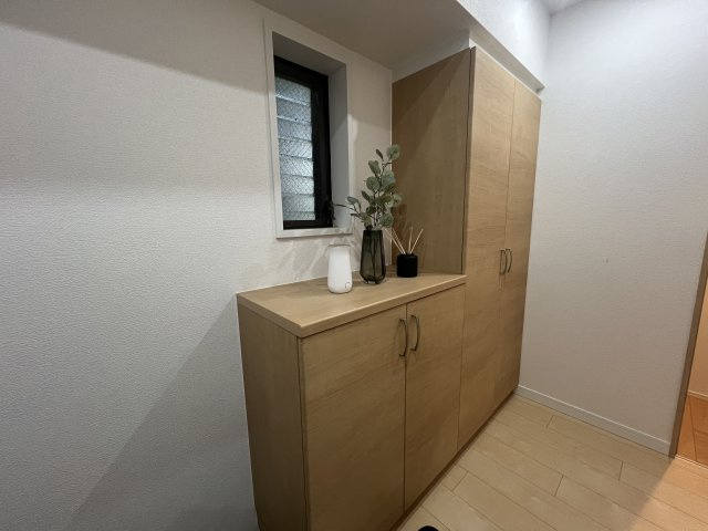 駐車場確実に確保！追加費用管理費込でナシ！【ピュアハイツ南万騎が原】の玄関|シンプルで使いやすい玄関です