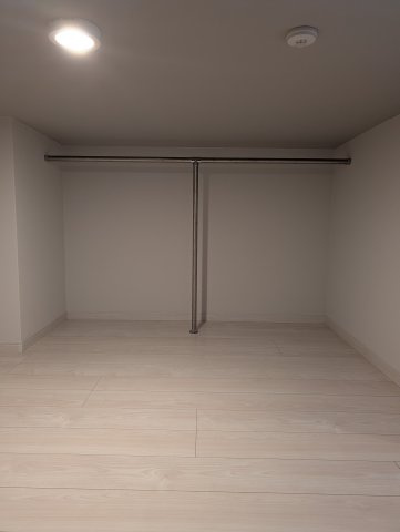 Modern Palazzo天神東グランMの居間・リビング