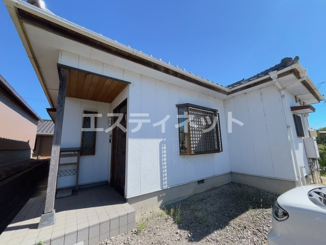 月見町5丁目貸家の外観