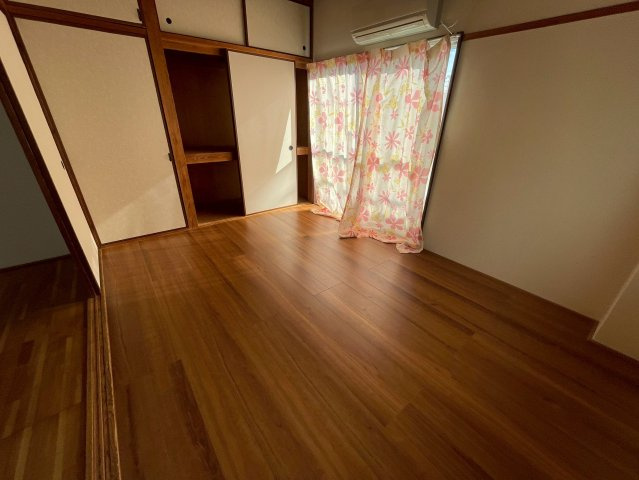 田中ハイツの洋室