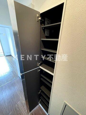 【収納】 | ＮＵ　ＴＥＲＲＡＣＥ鵜の木 | 小物を収納するのに便利です